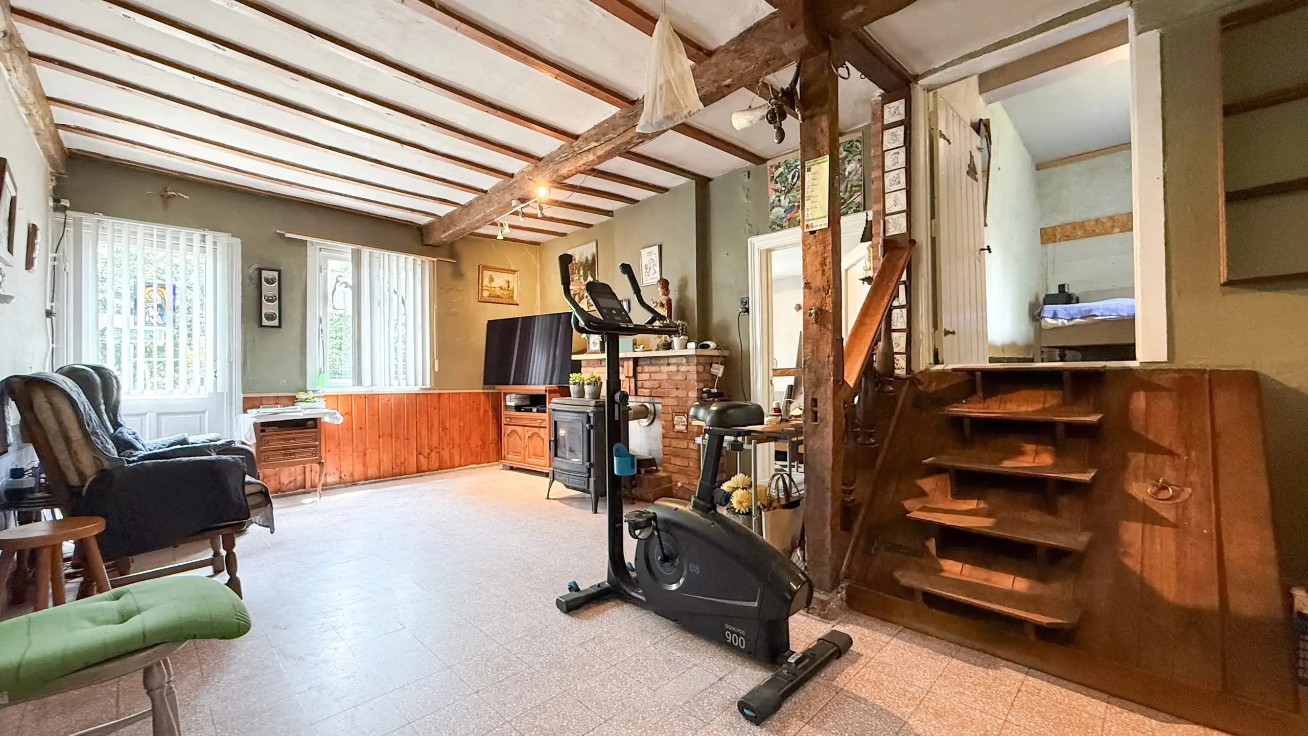 Authentieke hoeve met perceel van 68are en 2slpks! foto 7