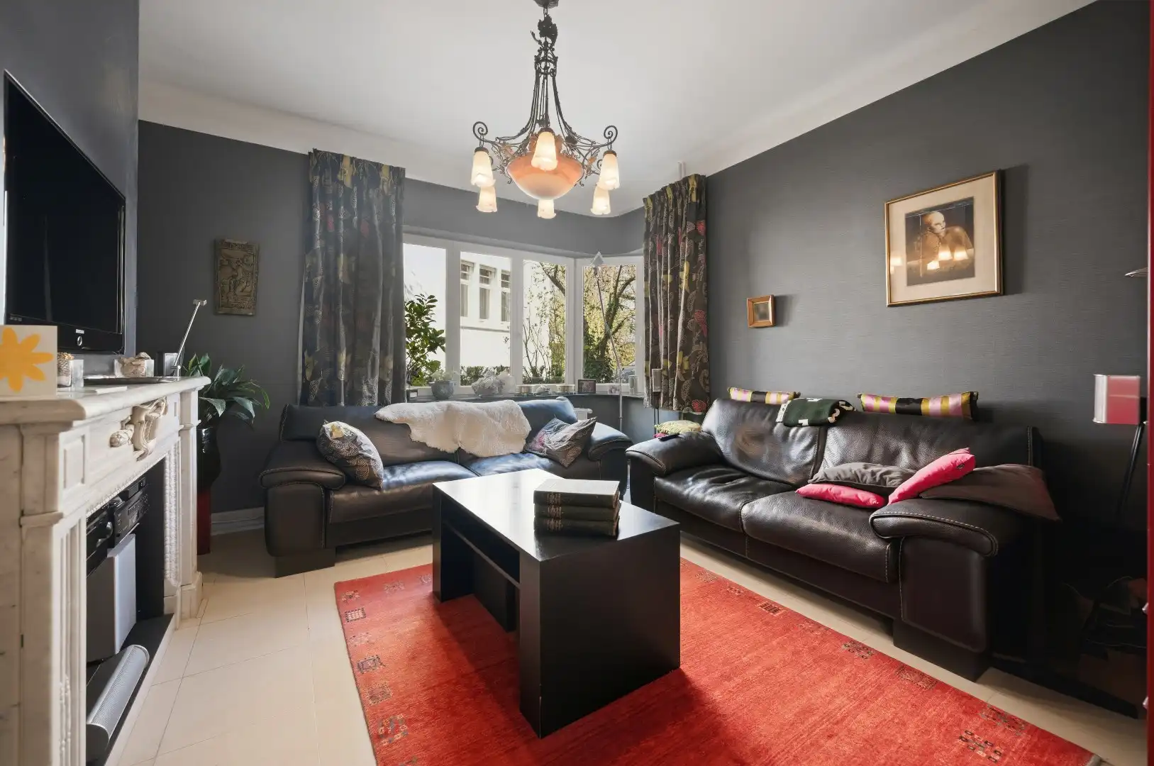 Karaktervolle interbellumwoning met veel ruimte, grote tuin en garage foto 12