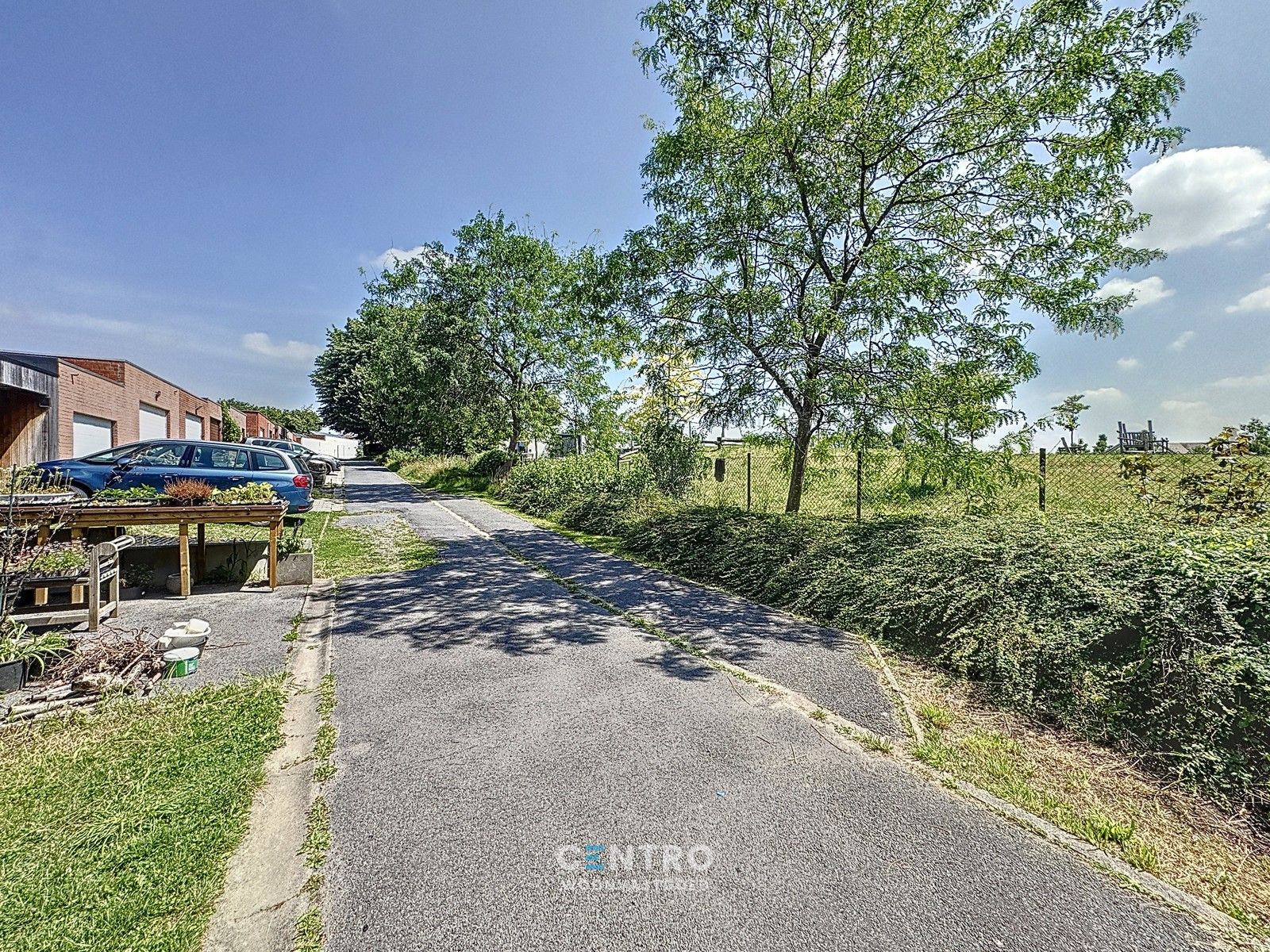 Ruime woning met 3 slpks met grote tuin en UITWEG ACHTERAAN! foto 23