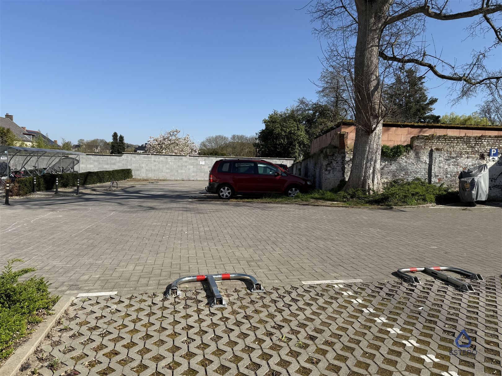 Volledig verhuurd appartementencomplex (32 units + parking)  foto 6