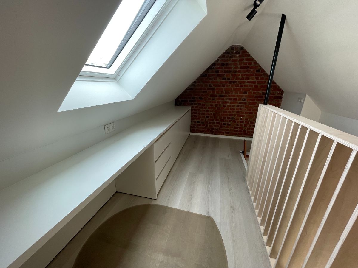 Exclusief één slaapkamer DAK-APPARTEMENT met ruim terras en openlucht autostandplaats foto 17