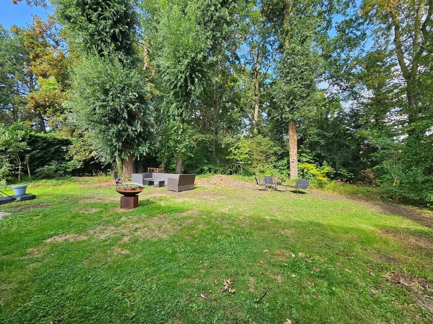 Villa met 4 slaapkamers in groene omgeving. foto 2