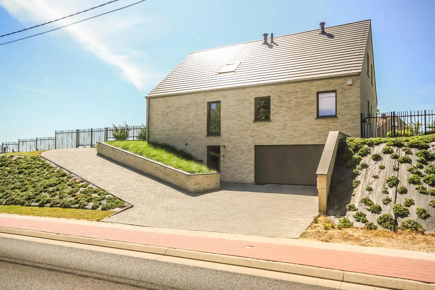 Villa te huur foto {{pictureIndex}}