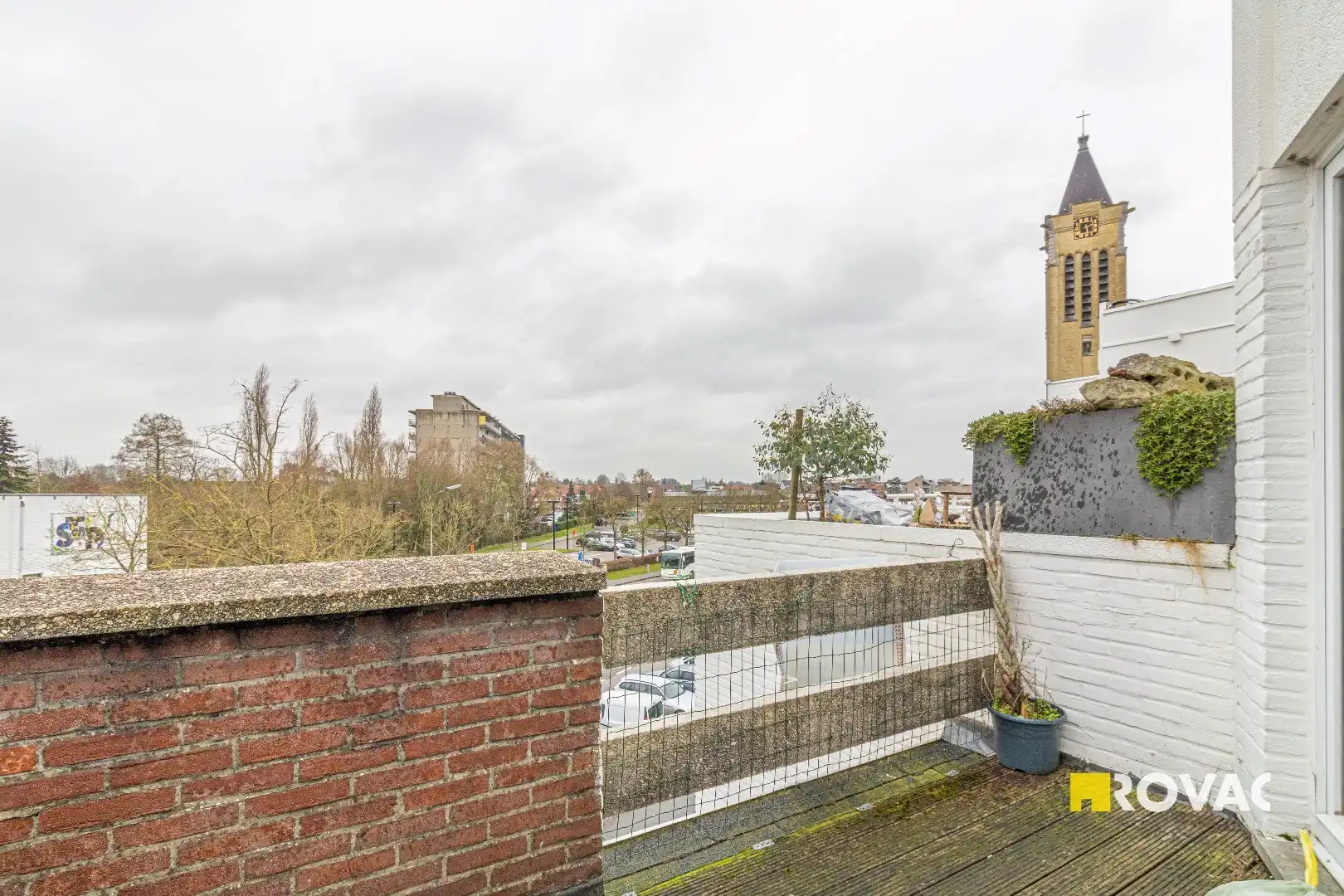 Zeer verzorgd éénslaapkamer appartement met zeer ruim terras nabij het centrum van Roeselare  foto 10