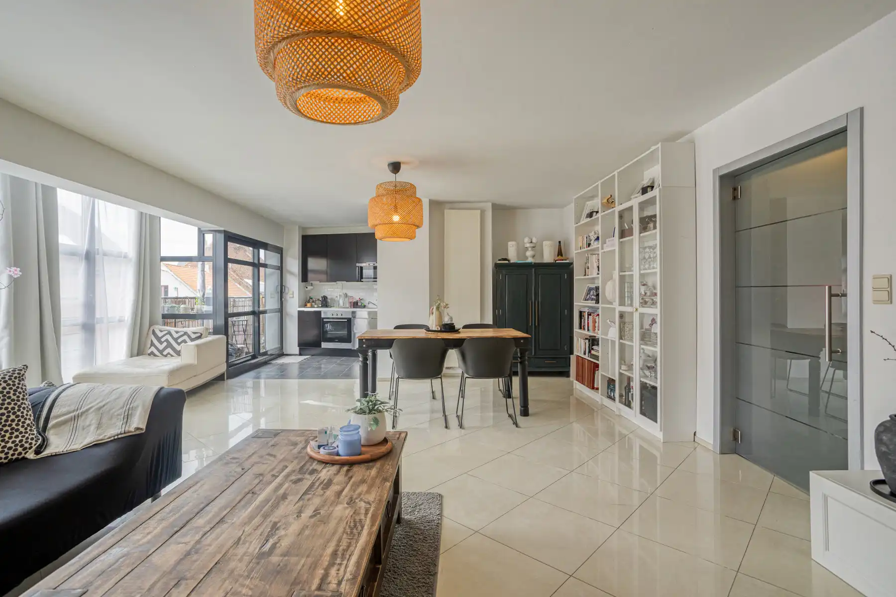 Overname vennootschap met appartement en gelijkvloers foto 5