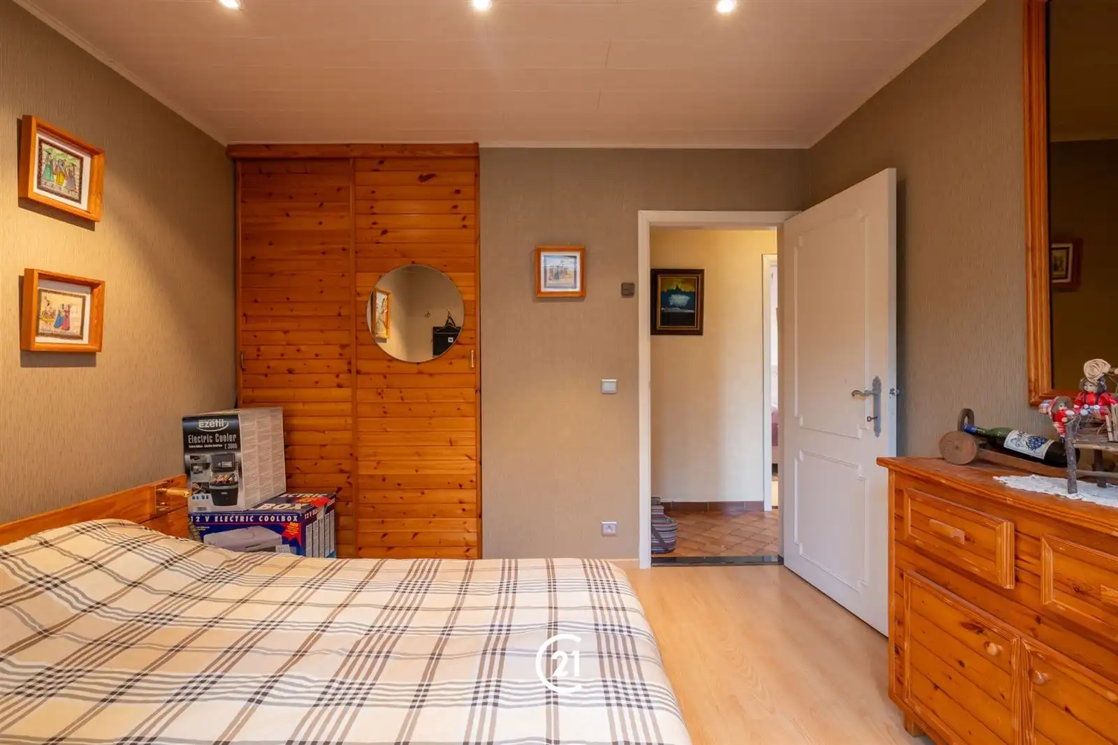 Villa bungalow met 3 slaapkamers, tuin en weide op +/-40are foto 19
