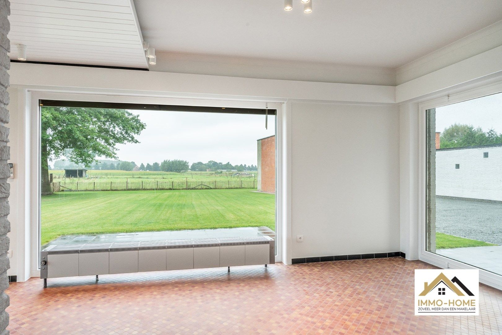 riante woning MET magazijn in alle rust foto 14