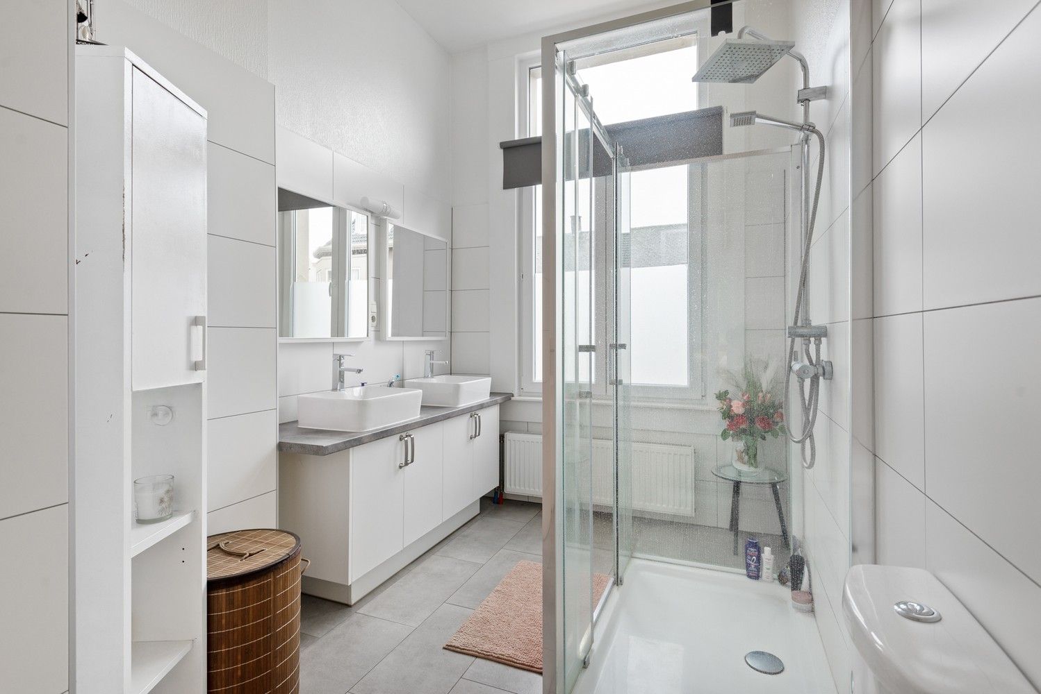 Opbrengsteigendom (praktijk + 2 appartementen) in Wijnegem centrum te koop! foto 12