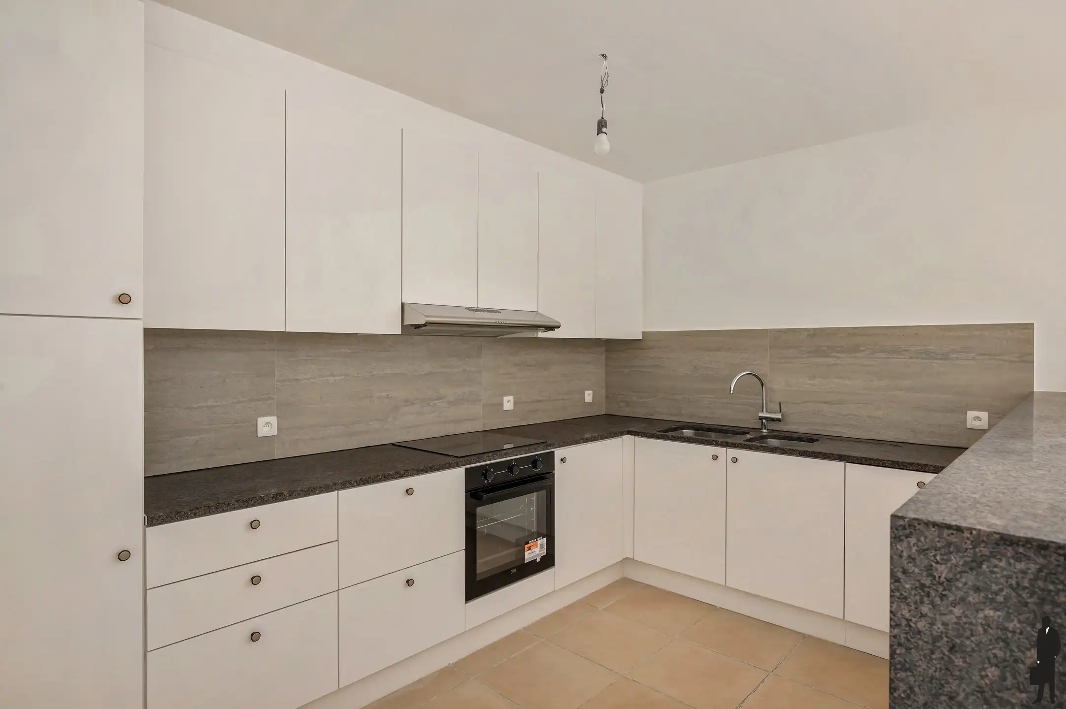 Ruim appartement op toplocatie met  Zuidgerichte koer. foto 11