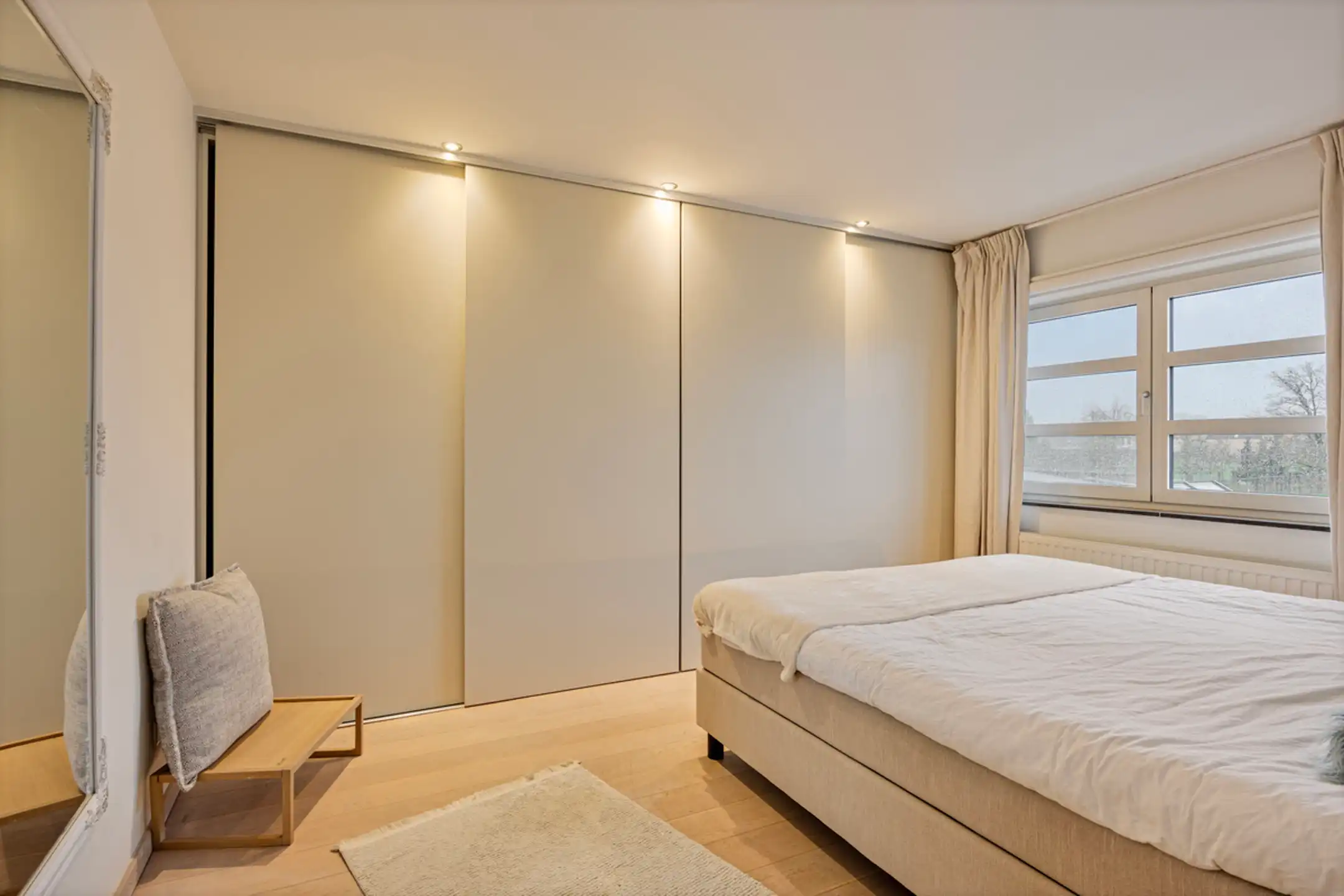 Charmante bemeubelde woning op toplocatie in Lanaken foto 16