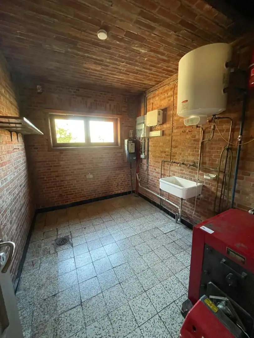 Vrijstaande woning met potentieel op ruim breed (30m) perceel – Regio Mol (Millegem) foto 9