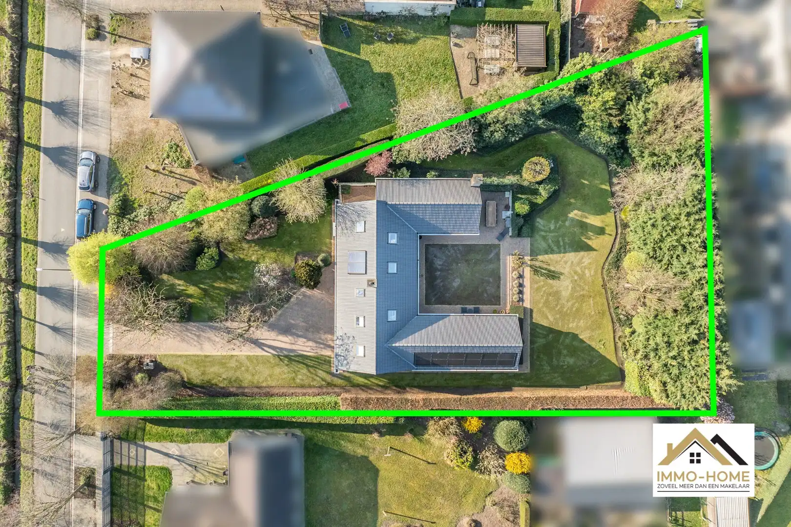 Zeer ruime gerenoveerde villa op prachtige ligging foto 29