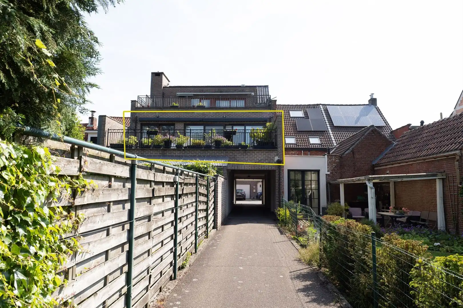 Lichtrijk 2-slaapkamerappartement met ruim zonneterras en garagebox nabij het centrum van Schilde foto 26
