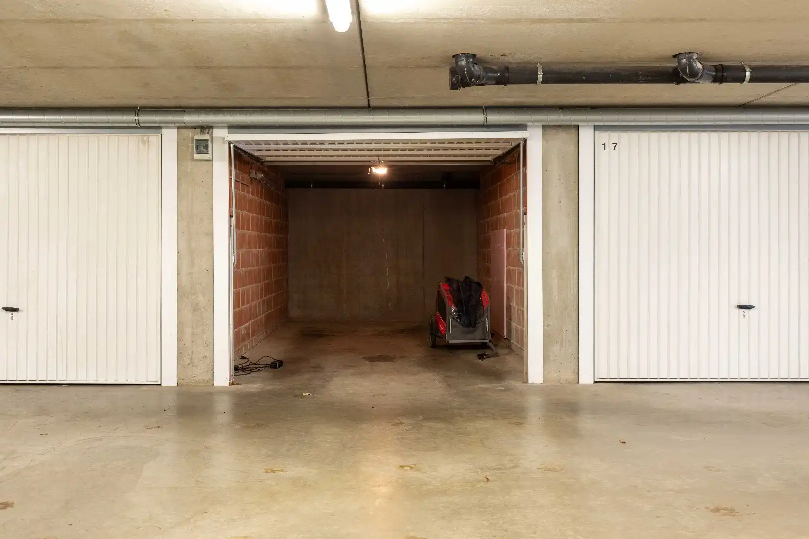 Garage te huur Vrijheidsstraat 89 - - 8310 Assebroek