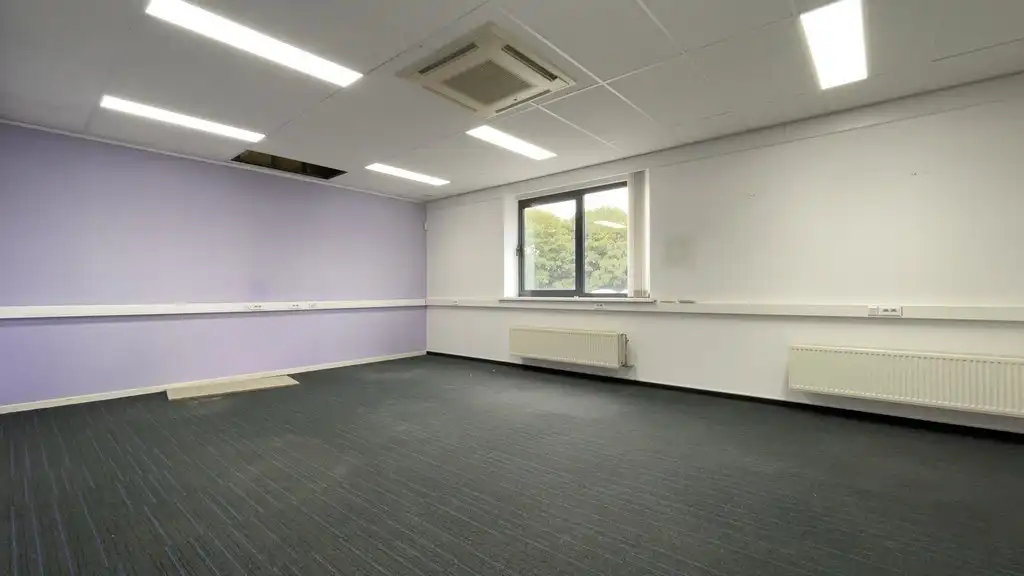 Budgetvriendelijke kantoorruimte te huur vlakbij luchthaven Antwerpen foto 3