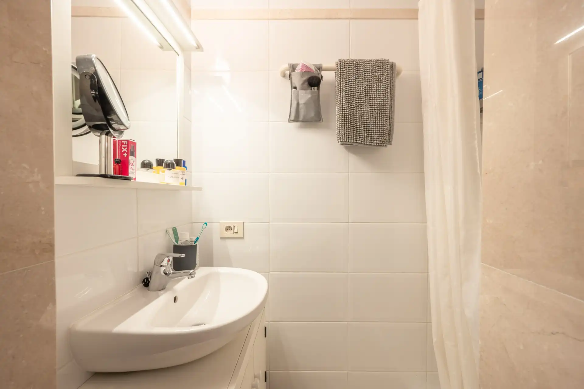 Ongemeubeld: zonnig appartement met grote terrassen! foto 13