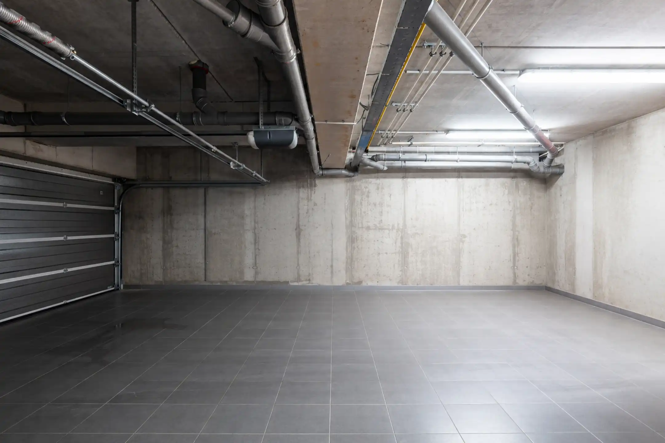 Verrassend ruime woning op toplocatie met binnenzwembad foto 32