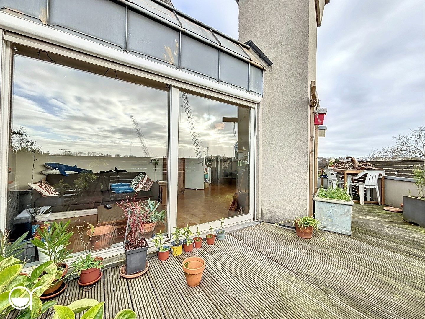 Leuk penthouse appartement met groot terras aan het station foto 7