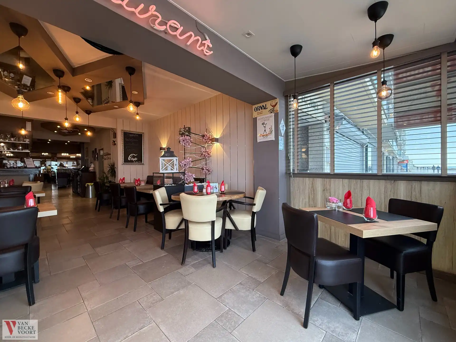 Handelsgelijkvloers 197m² + kelder foto 3