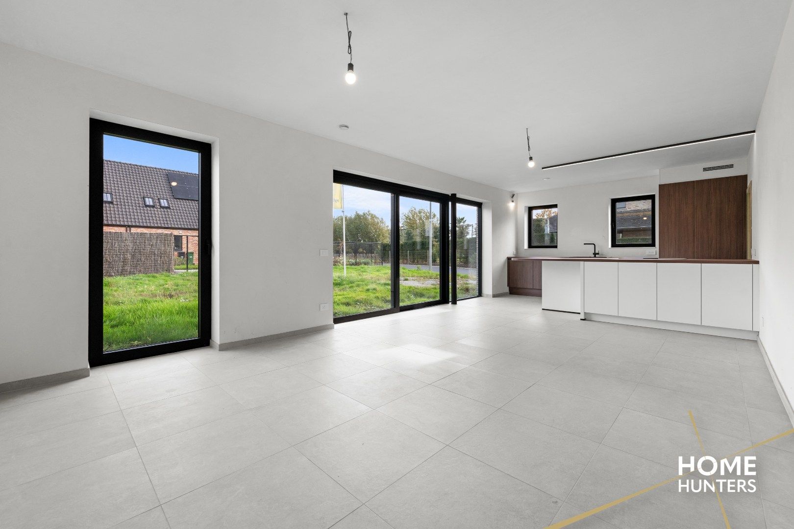 Luxueus afgewerkte nieuwbouwwoning te Vlamertinge  foto 3