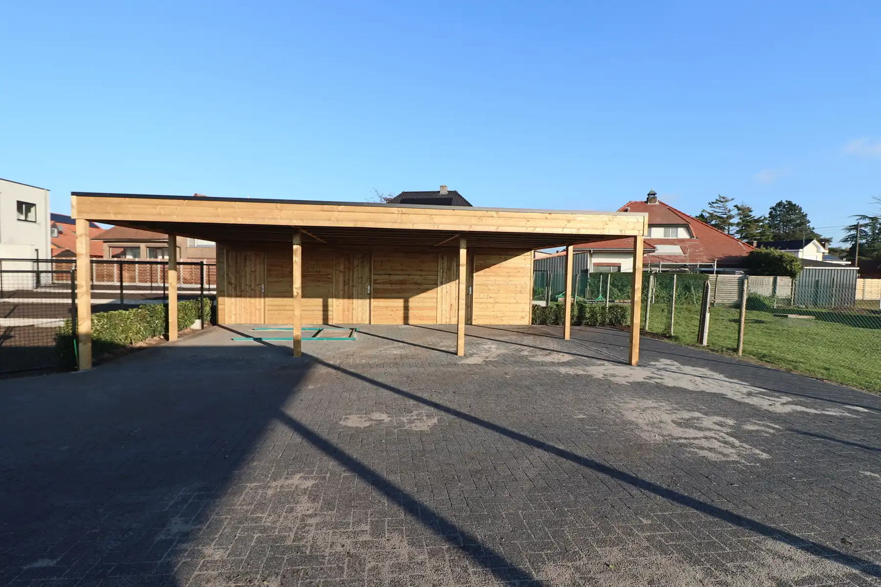 Halfopen woning met 3 slaapkamers en carport/fietsenberging op perceel van ca 370 m² foto 21