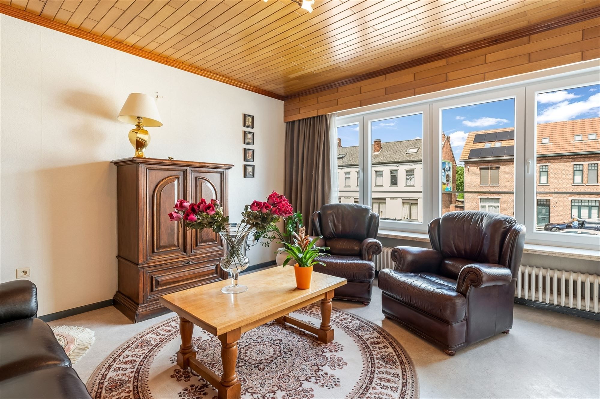 RUIM APPARTEMENT (92M²) MET 2 SLAAPKAMERS EN BIJHORENDE GARAGE IN DE NABIJHEID VAN LEOPOLDSBURG CENTRUM foto 2