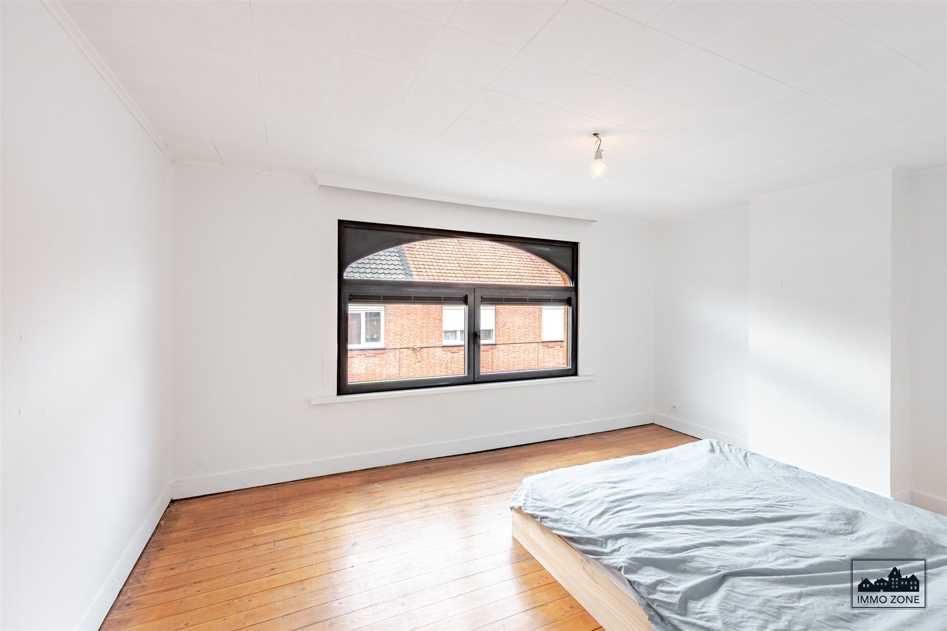 Charmante rijwoning met potentieel in hartje Hamme  foto 8