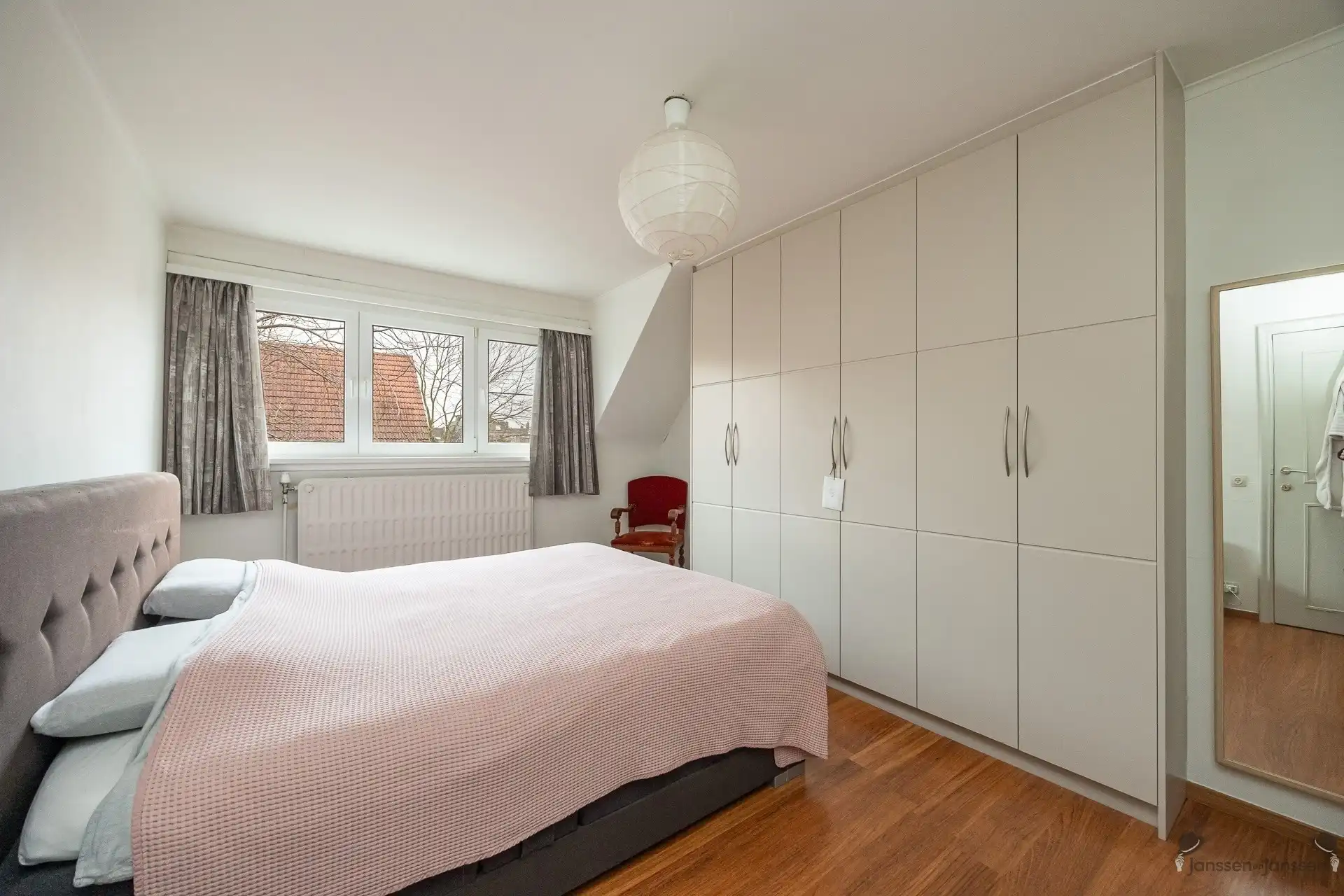 Gezellige woning met 3 slaapkamers en tuin in centrum Brasschaat foto 7