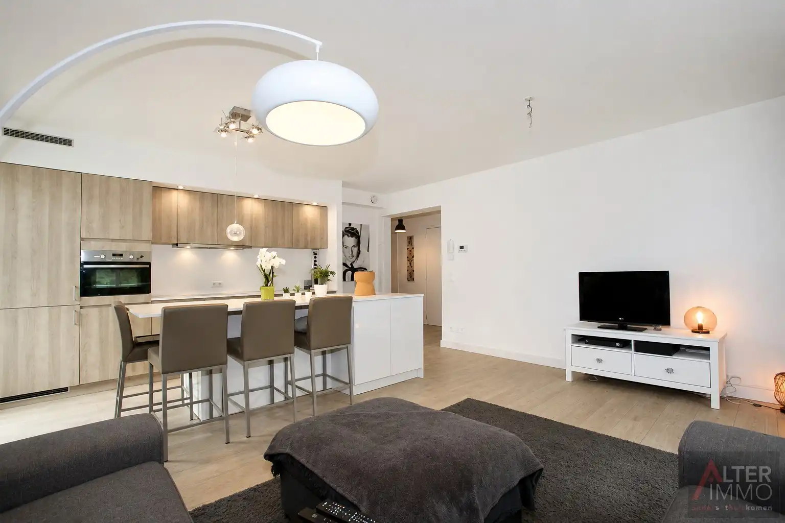 Gelijkvloers appartement, uitzonderlijk gunstige ligging! foto 4