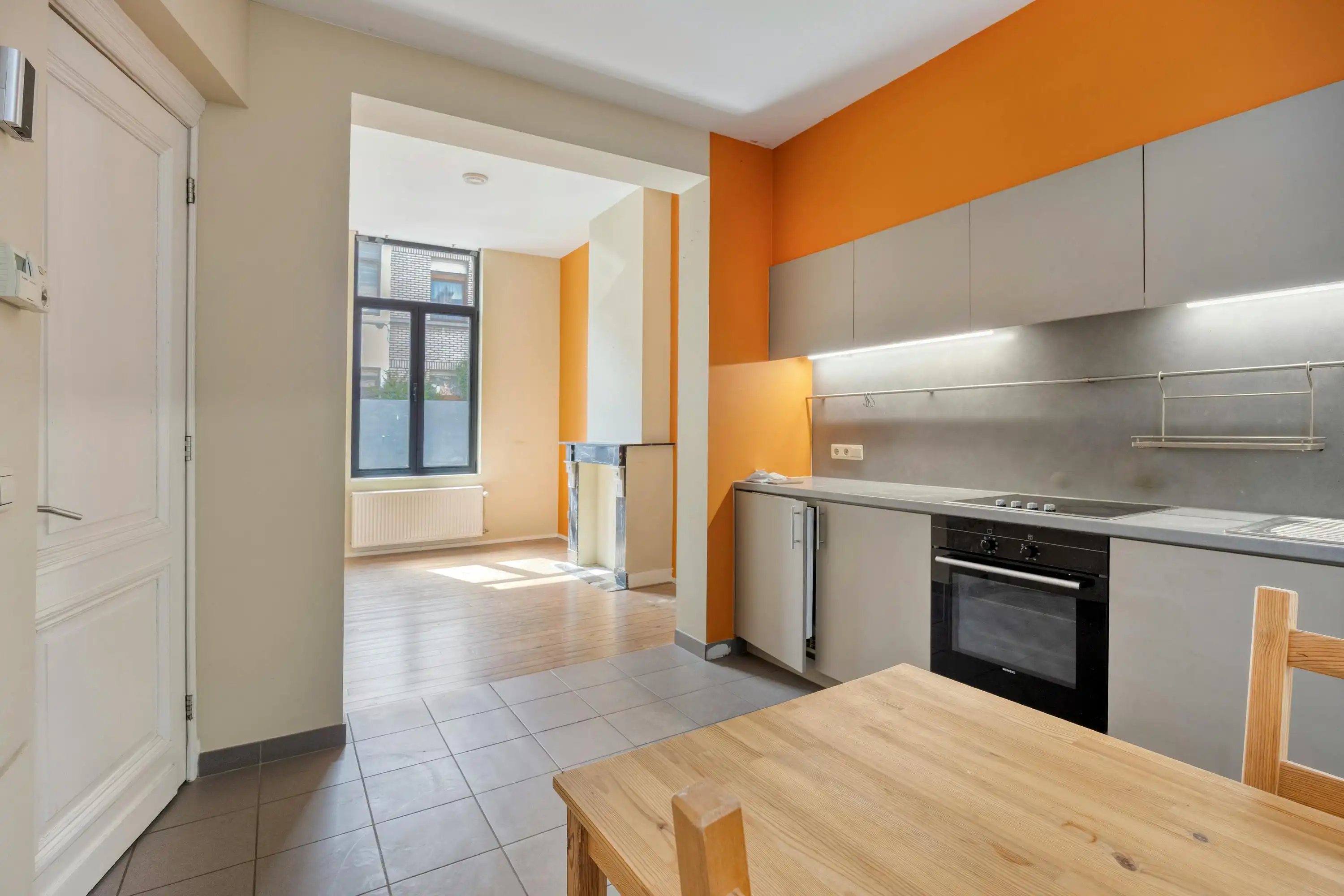 Charmante woning te koop in rustige buurt in Antwerpen-Zuid foto {{pictureIndex}}