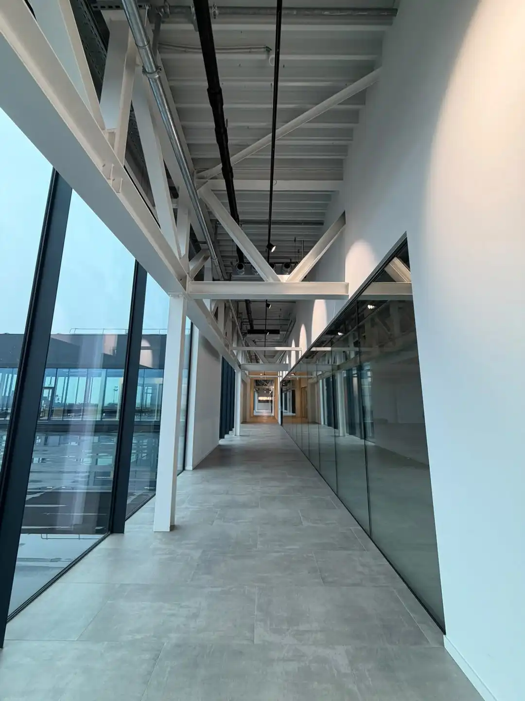 Loftkantoor te huur met veel parkeermogelijkheden foto 4