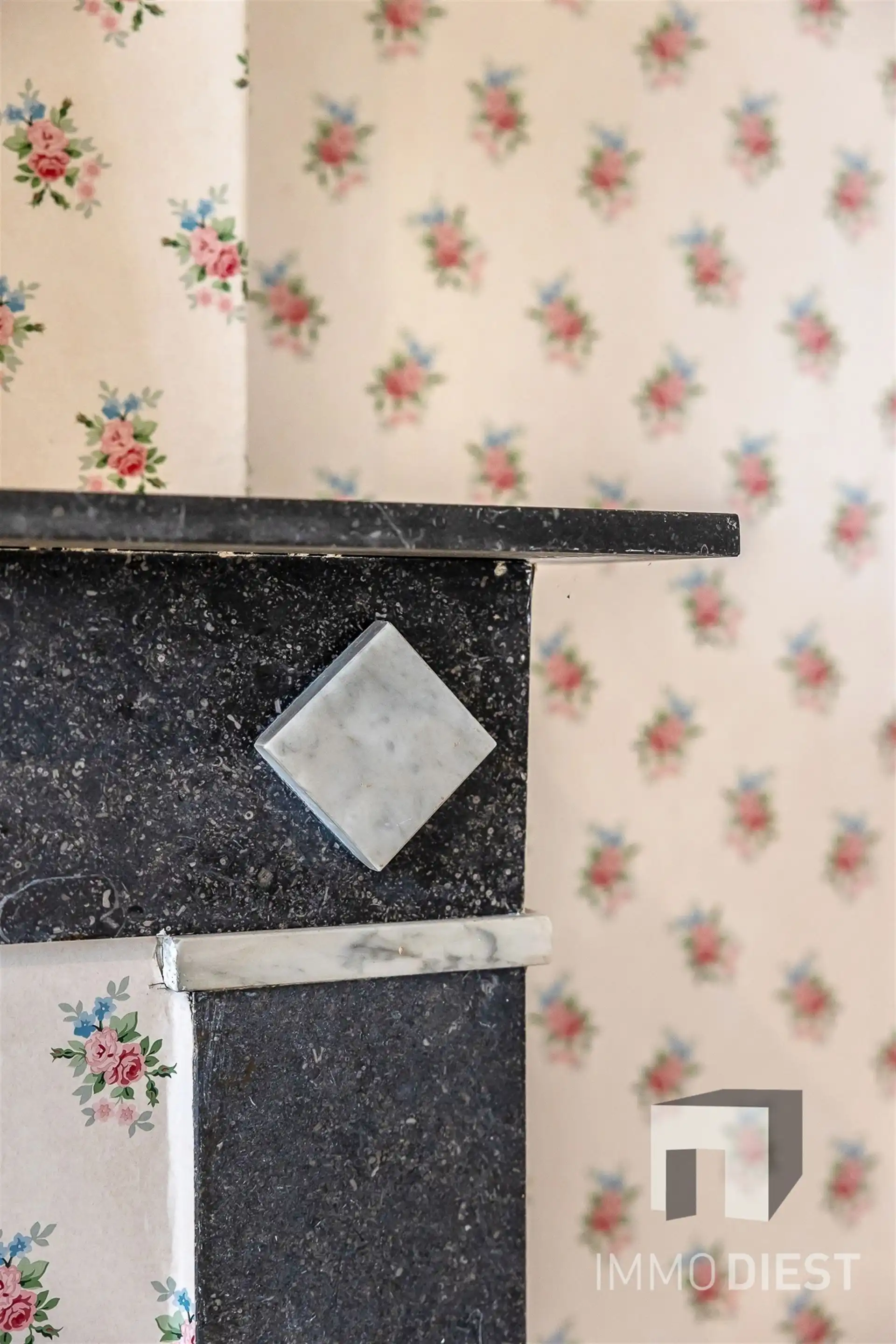 Elegante woning met vele mogelijkheden, gezellige tuin en dubbele garage foto 13