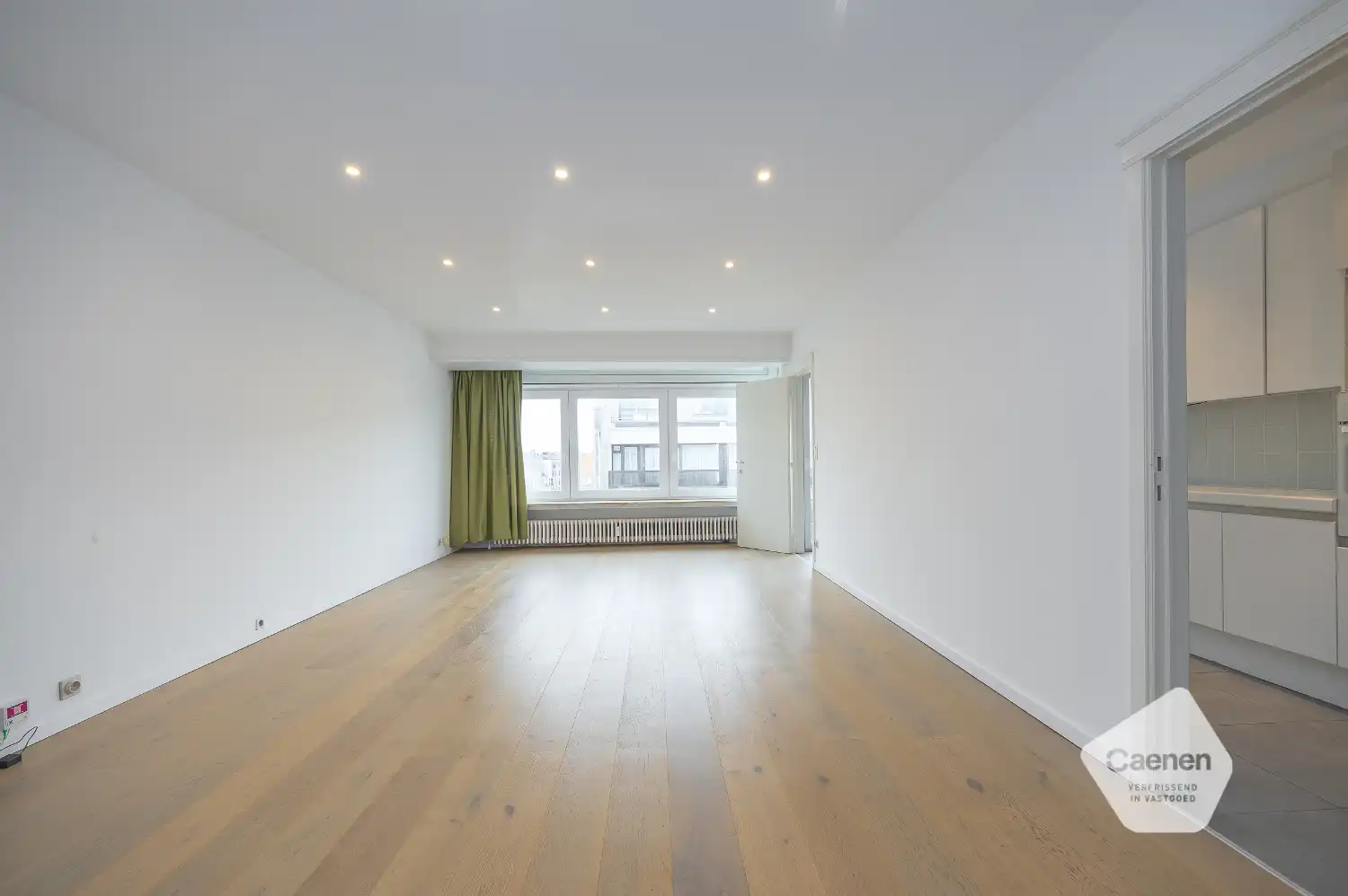 Drie slaapkamer appartement op centrale ligging foto {{pictureIndex}}