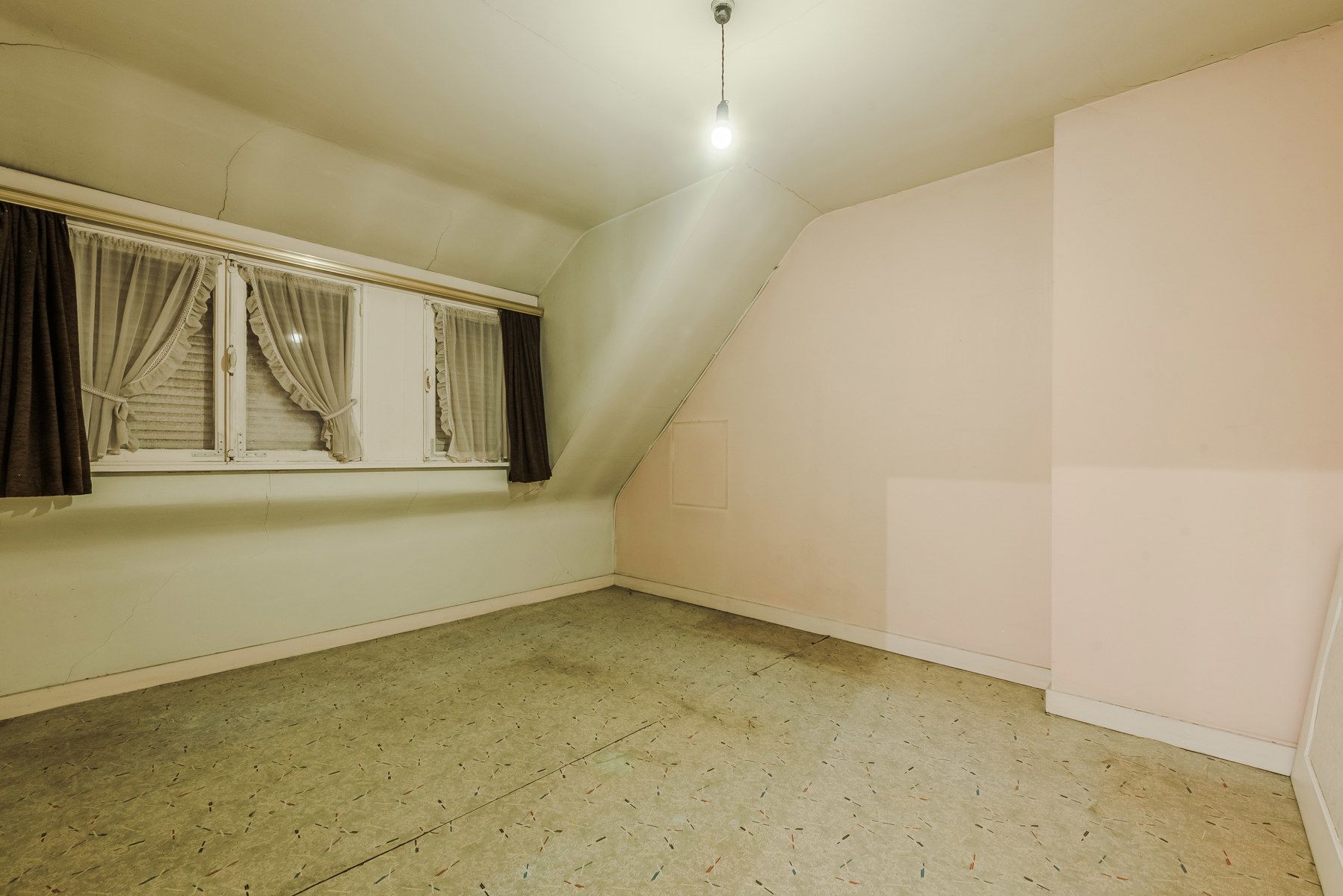 Te renoveren woning met potentieel in hartje Oud-Turnhout foto 16