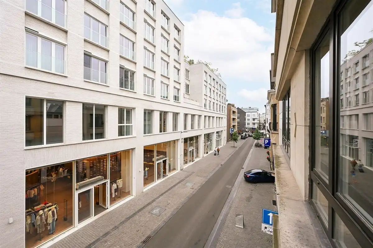 Op te frissen 2-slaapkamerappartement aan de Wilde Zee foto 28