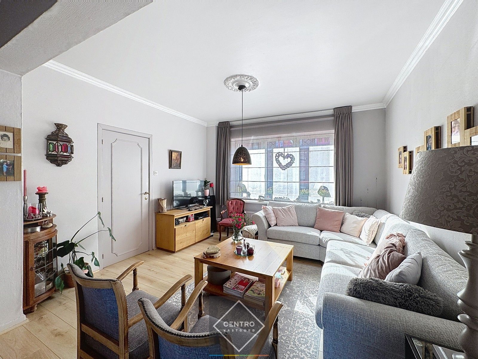 SMAAKVOL afgewerkte woning met alle COMFORT te Eeklo! foto 5