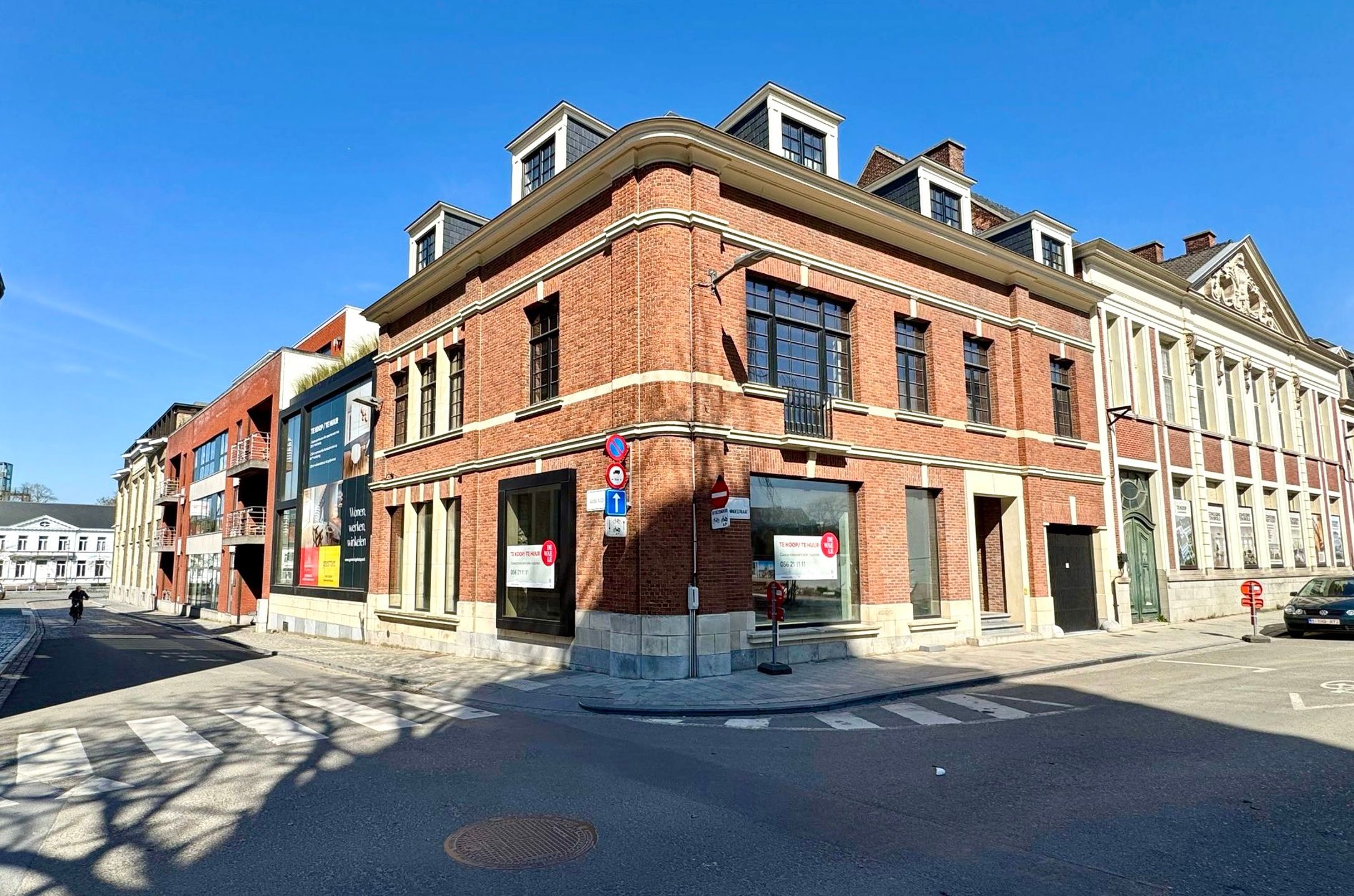 UNIEK gelegen HANDELSPAND (winkel/kantoor) van 265m2 ! foto 4