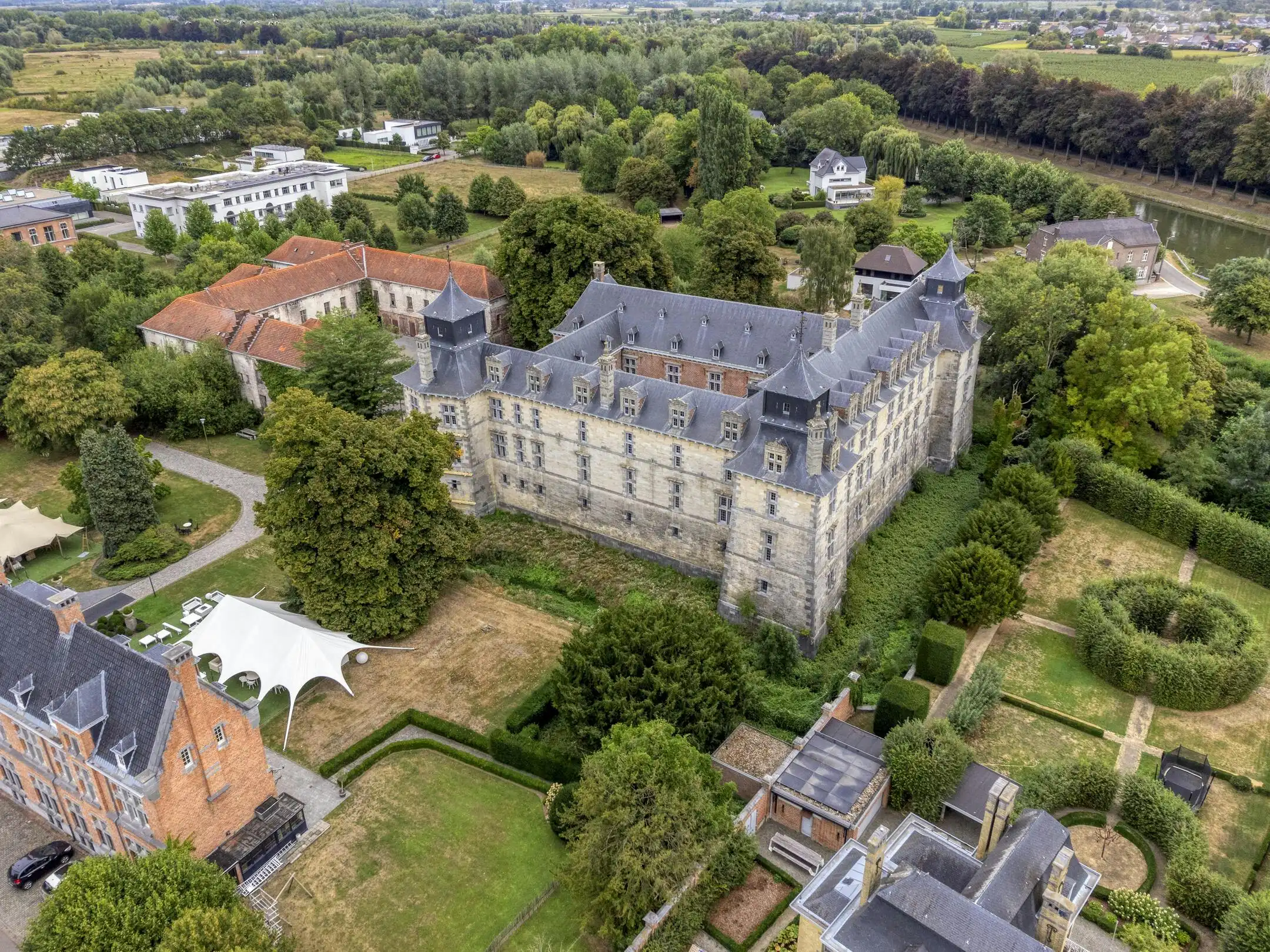 Moderne en energiezuinige woning te koop in Oud-Rekem foto 13