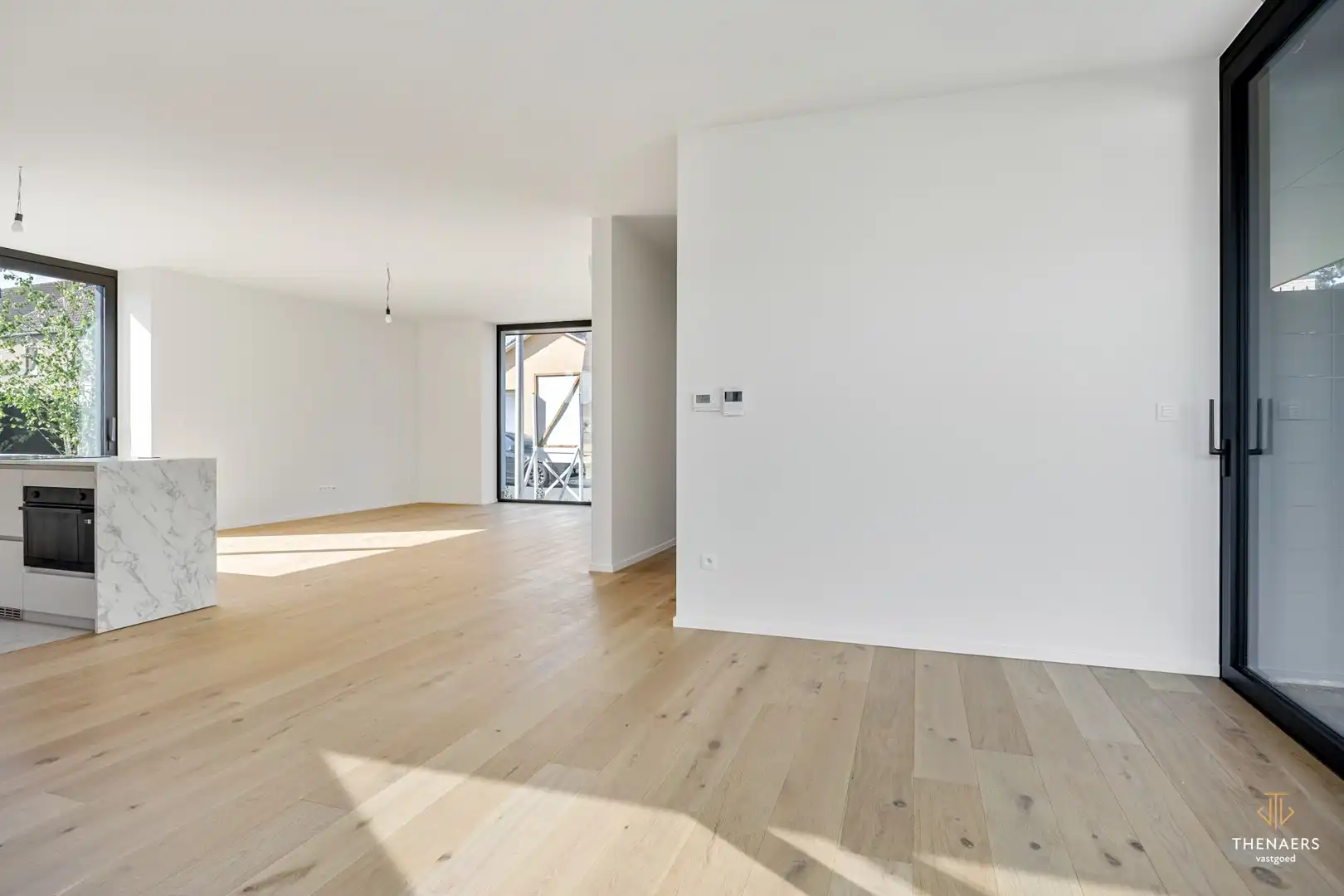 Strakke en luxueus gerenoveerde open bebouwing met hoogwaardige afwerking en EPC A in Sint-Truiden (Wilderen).  Aankoop aan 6% btw mogelijk onder voorwaarden. foto 5