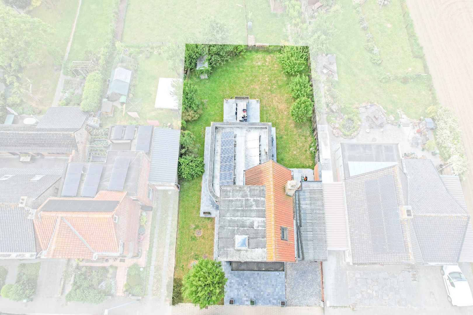 Ruime lichtrijke woning op 555 m² en 3 slaapkamers. foto 15