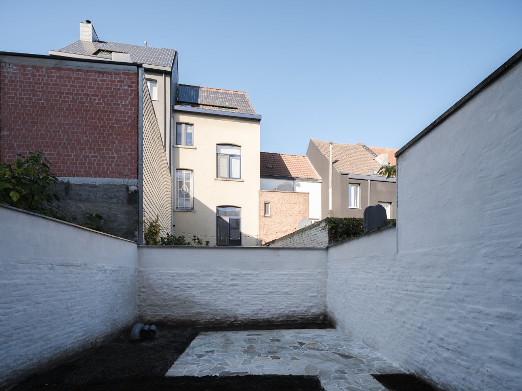 Karaktervolle, instapklare en energiezuinige (EPC- A) burgerwoning met 4 slaapkamers en een aangename stadstuin, op slechts 10 minuten fietsen van het centrum van Gent. foto 21