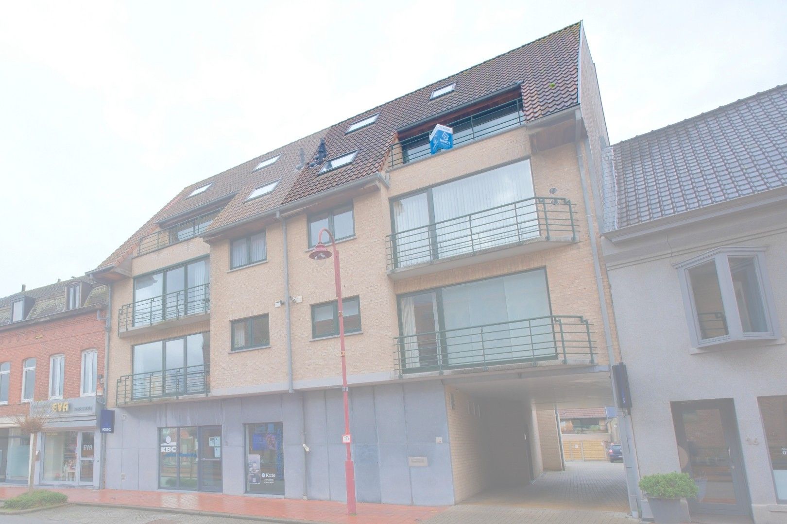 Duplex dakappartement met 2 slpks, 2 badkamers, 2 terrassen en garage foto 15