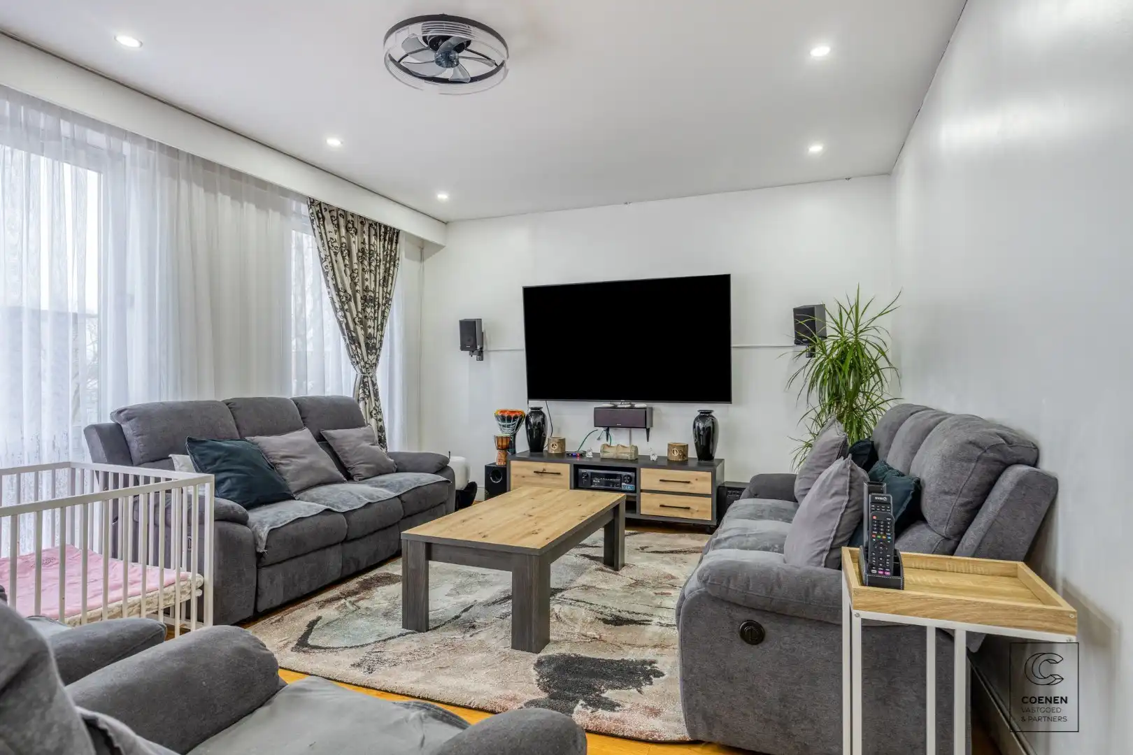 Ruim, lichtrijk appartement van 124 m² en twee slaapkamers te Antwerpen! foto 5