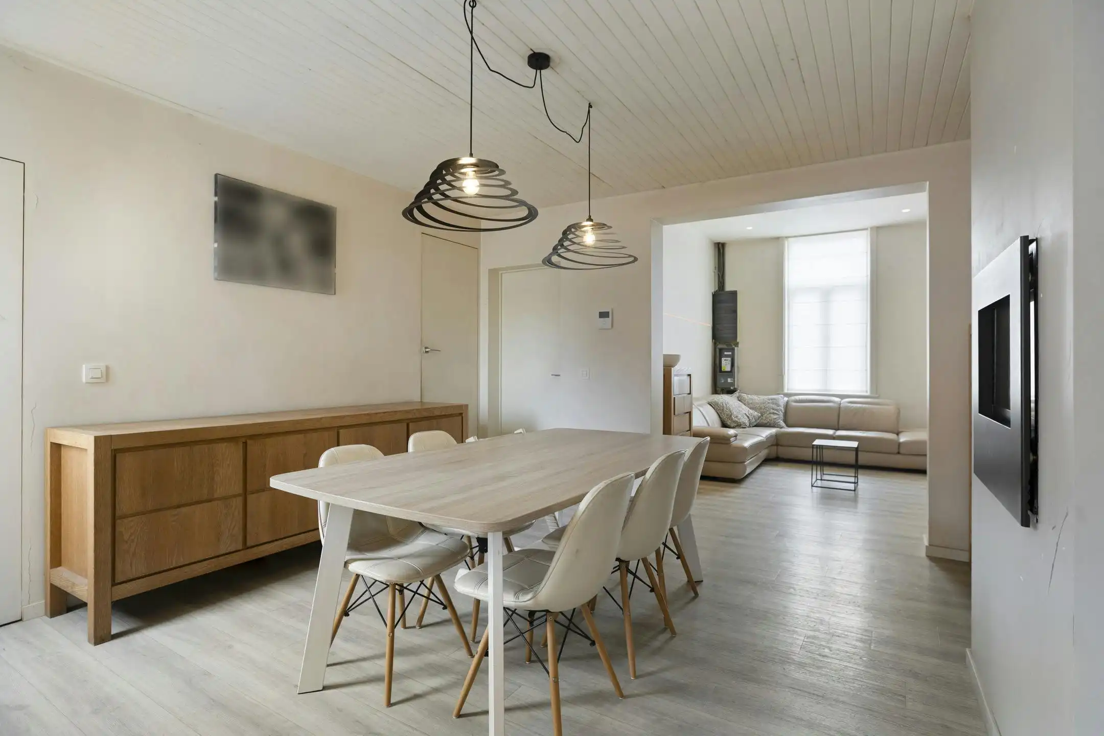 Gezinswoning met 4 slaapkamers en garage te koop in Stasegem!  foto 4