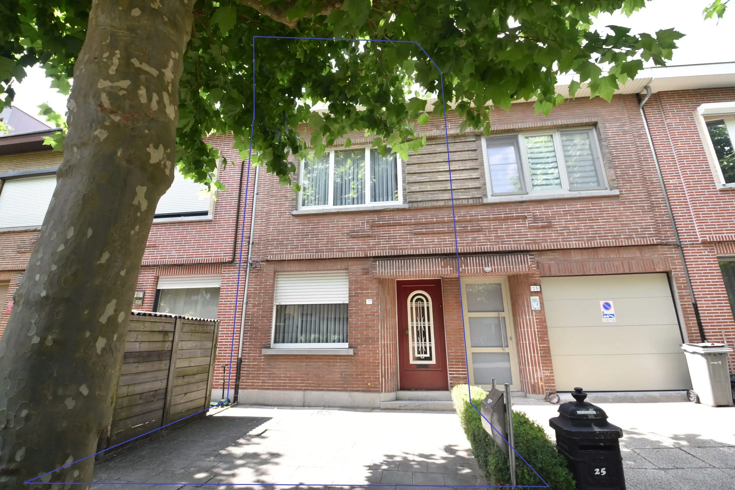 Verzorgde stadswoning met tuin op wandelafstand van alles foto {{pictureIndex}}