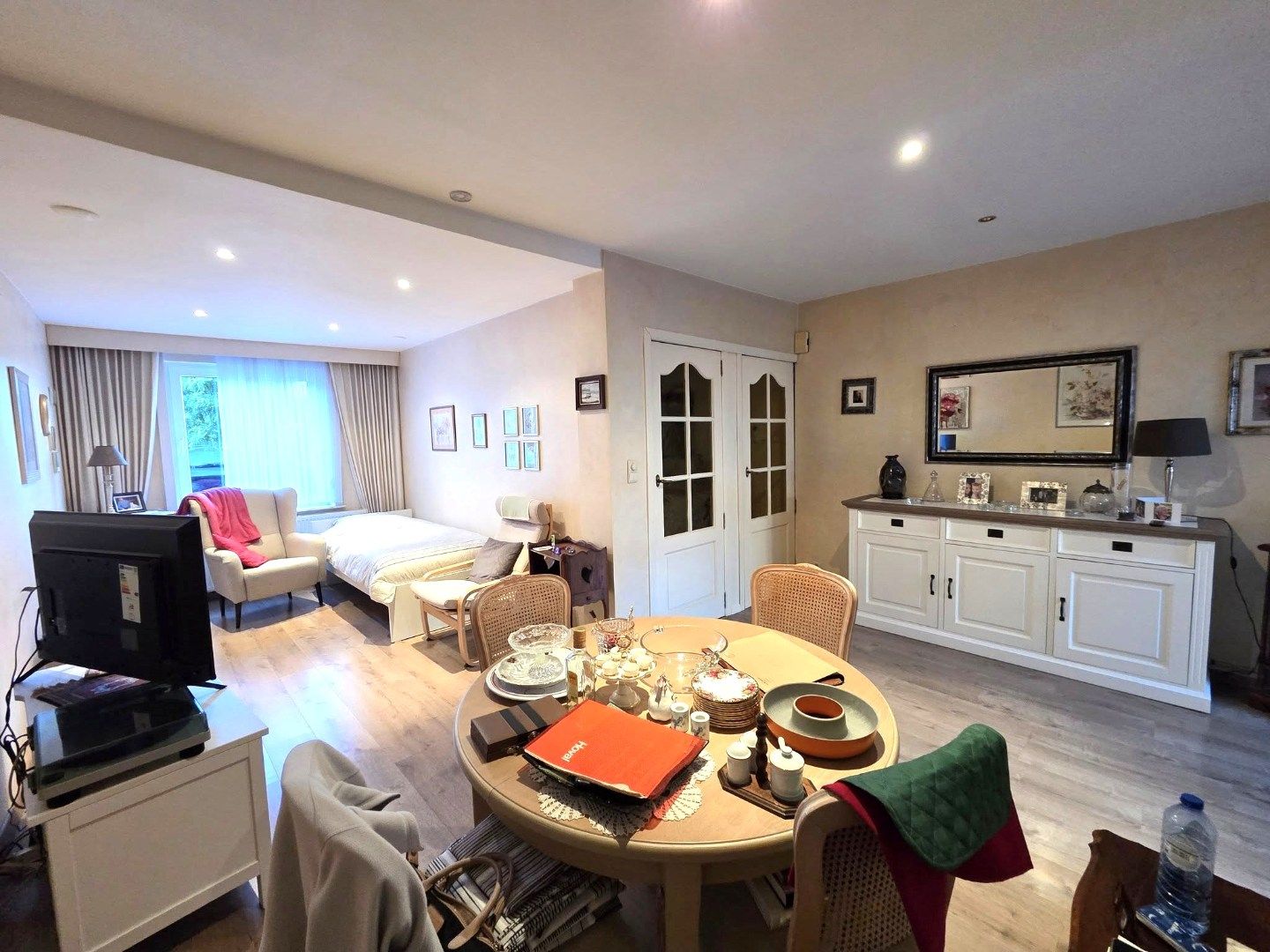 Charmante woning in aangename woonwijk foto 4