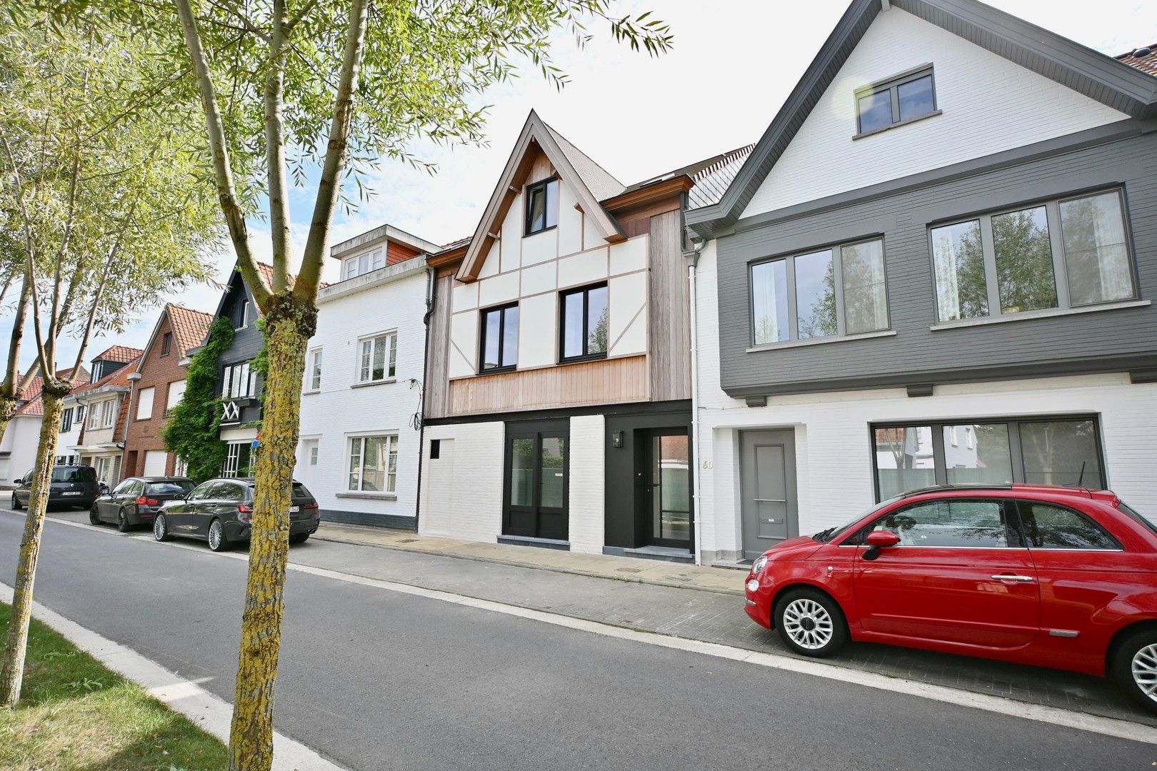 Prachtig gerenoveerde woning in een rustige omgeving nabij de Magere Schorre. foto 1