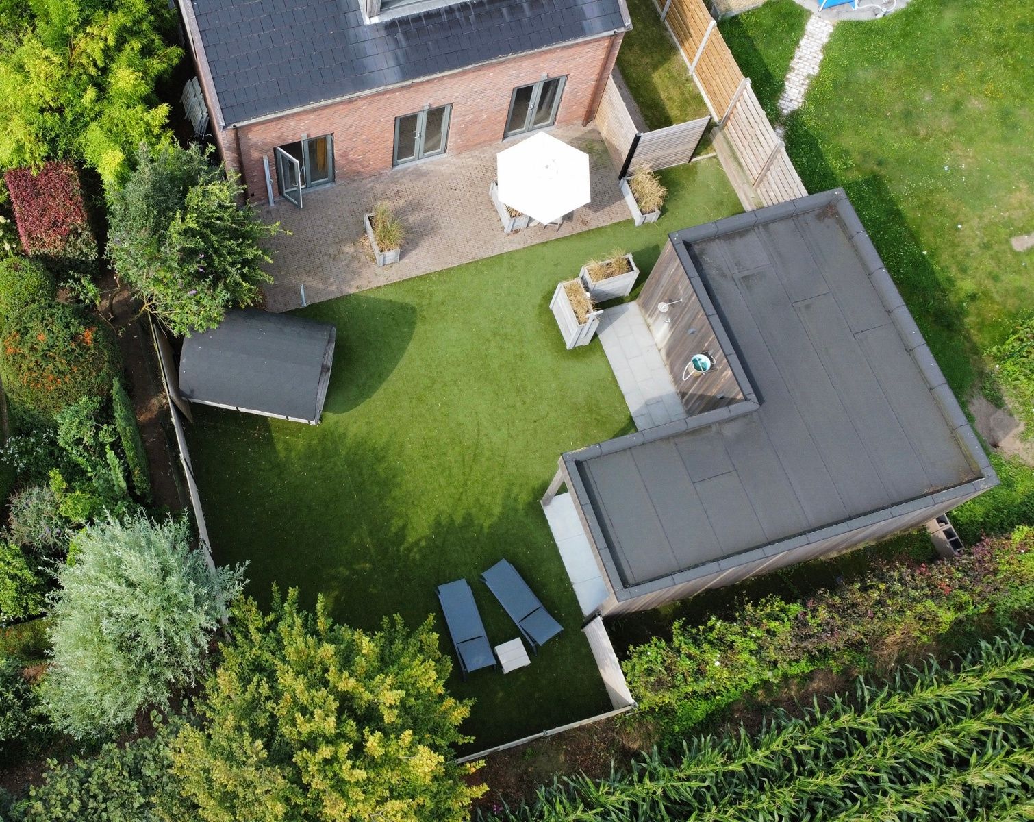 Rustig gelegen energie zuinige villa !!! foto 3