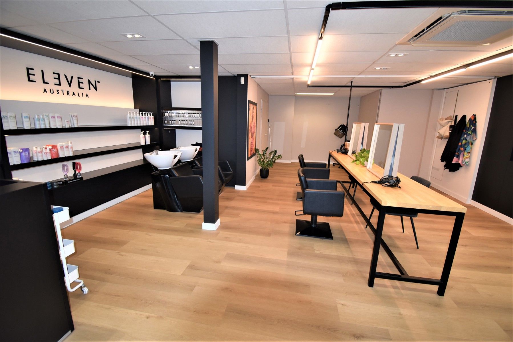 Goed gelegen commerciële ruimte foto 11