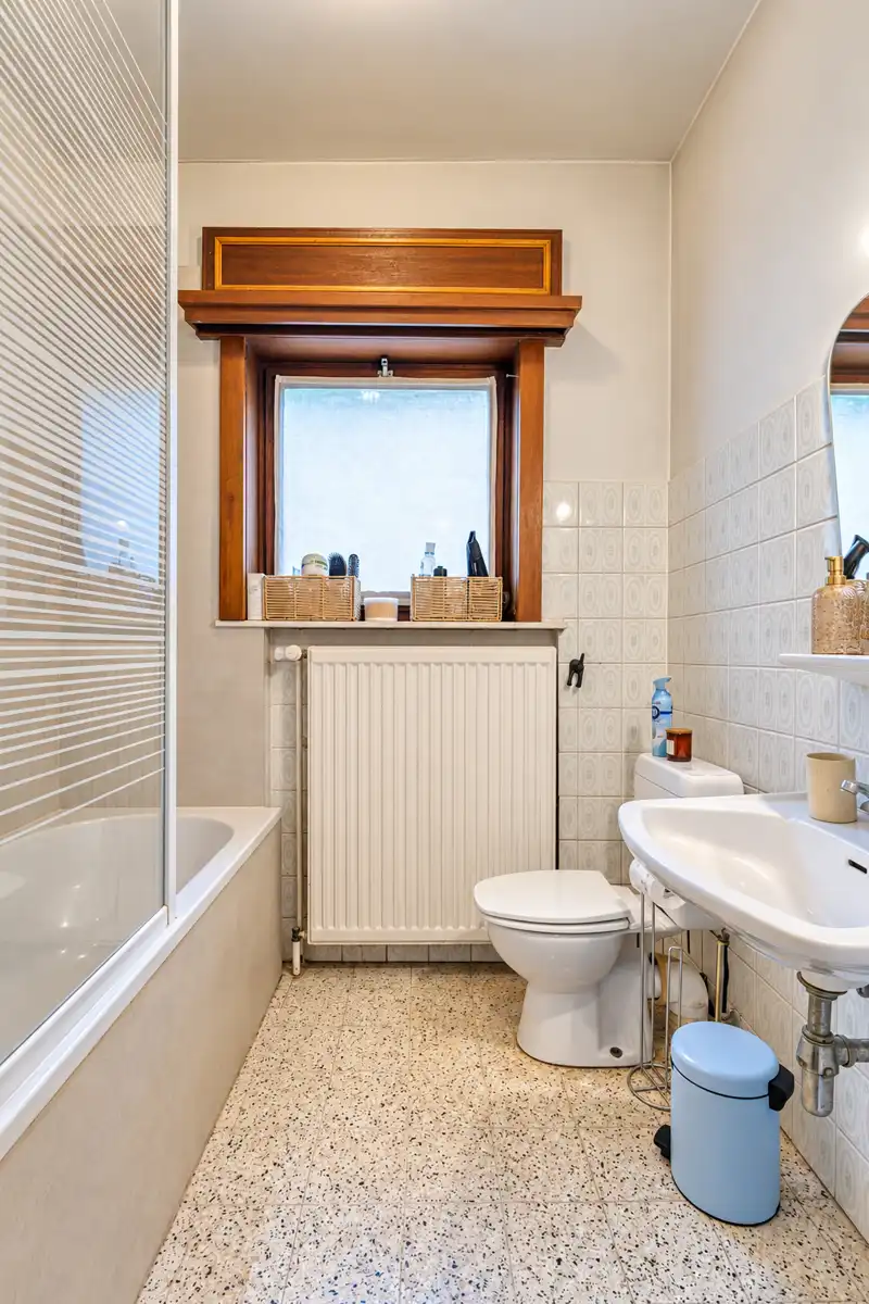 Ruime bungalow met 3 slaapkamers op ruim perceel in Outer foto 7